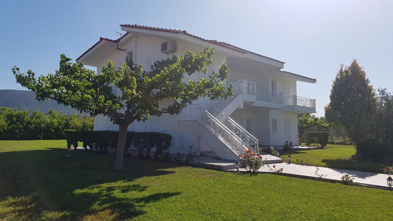 Silver Villa Raches Maisonette & Green Kouvela Exterior photo